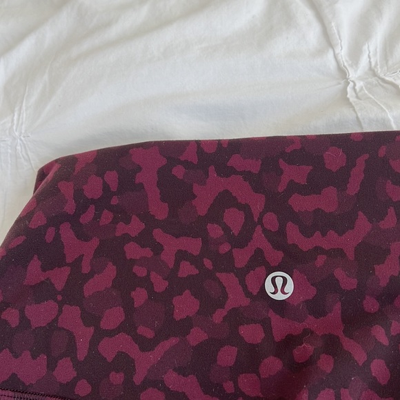 Lululemon align size 4 25” - Picture 2 of 3